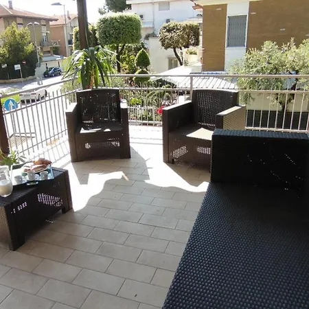 Апартаменты Residenza Cecchini Con Terrazza *
