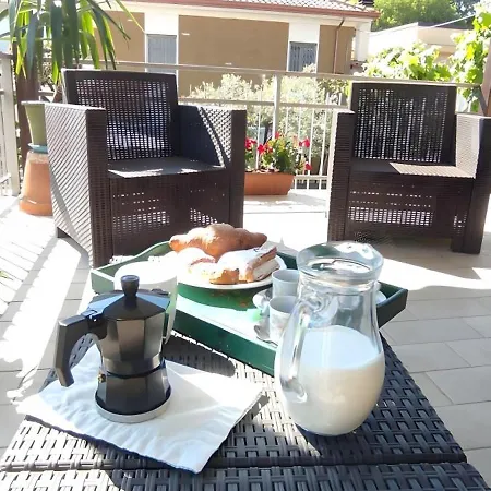 Residenza Cecchini Con Terrazza Апартаменты Римини